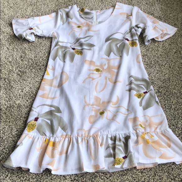 White floral ruffle dress Shein size small - Picture 1 of 5